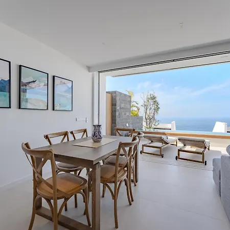 Aquasuites Luxury B08 *