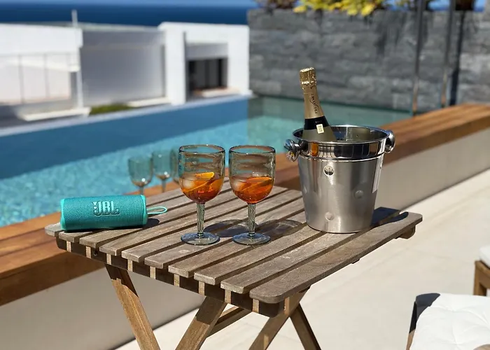 Aquasuites Luxury B08 *