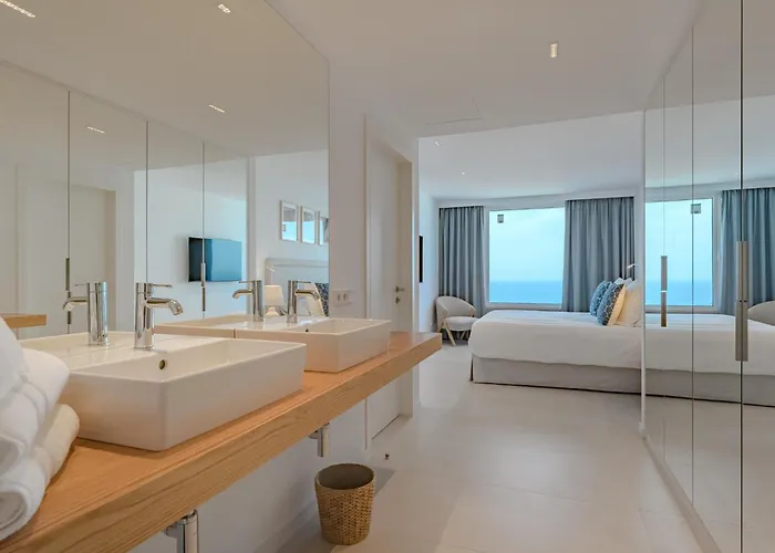 Aquasuites Luxury B08 Apartment