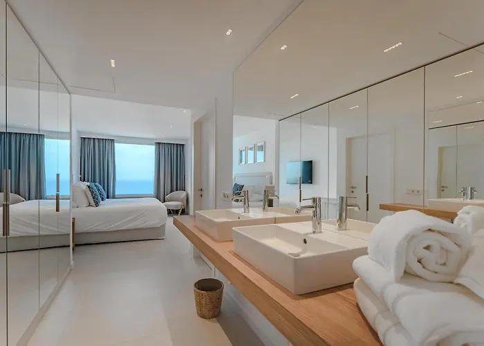 Aquasuites Luxury B08 Apartment *