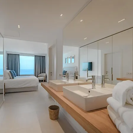 Aquasuites Luxury B08 דירה *